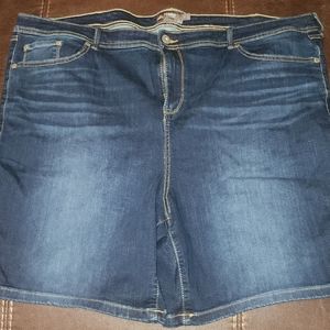 Torrid size 24 shorts